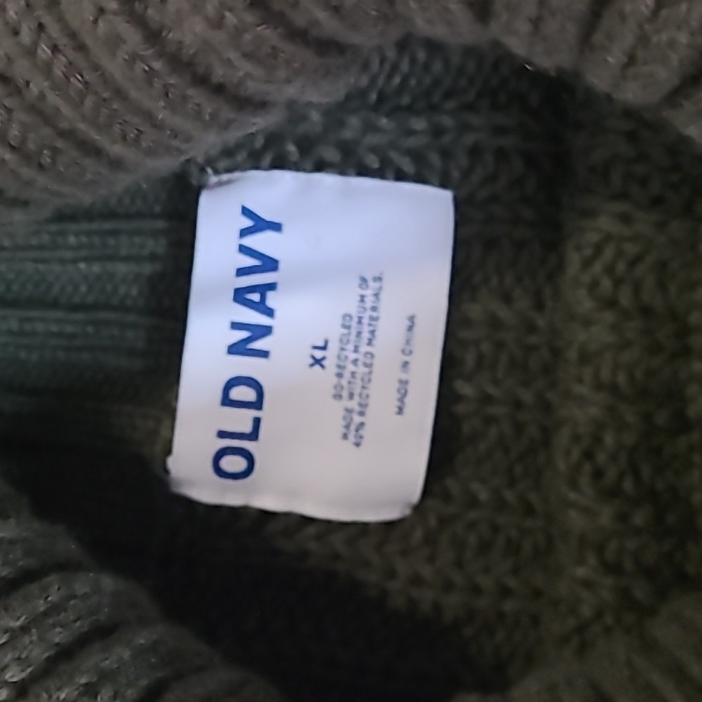 Old Navy Men's Sweater - Picture 5 of 5